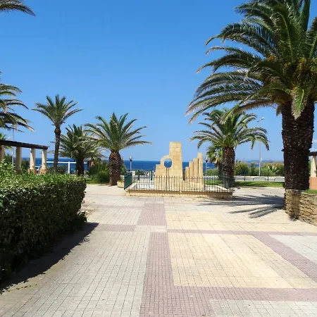 Studio A Six Fours Les Plages A 50 M De La Plage Avec Vue Sur La Mer Et Piscine Partagee * Six-Fours-les-Plages